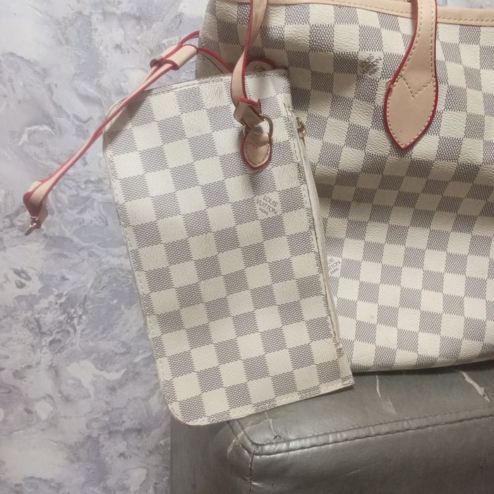 Чанта  louis Vuitton