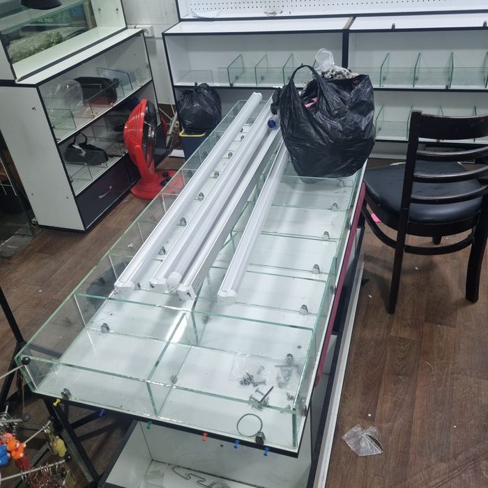 Do'kon vitirina oynali tayyor do'kondan yechilgan