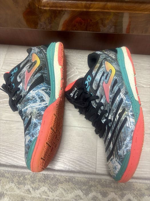 Продается бутсы для футзала