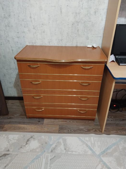 Продам комод в хорошем состоянии