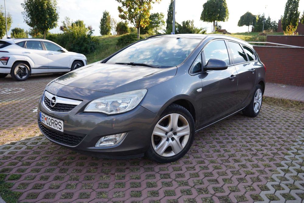 Opel Astra J, 1.7 CDTI 2011