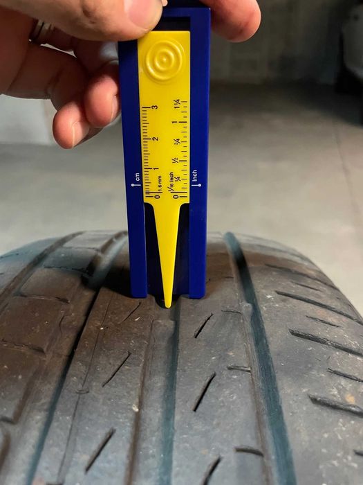 Vand 4 cauciucuri Pirelli Cinturato P7 215 55 17 vara