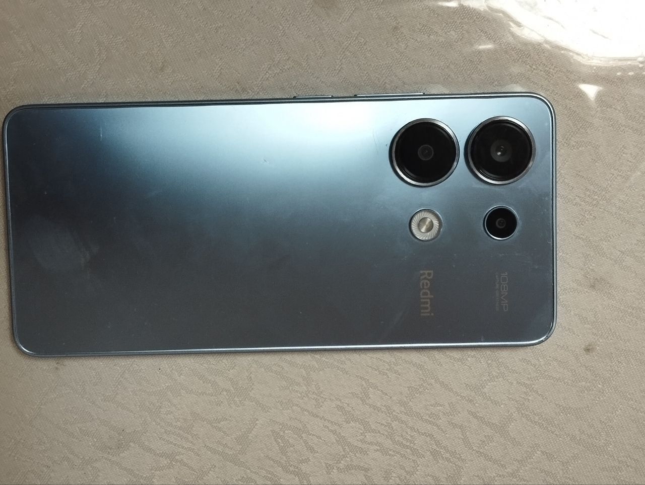 Redmi Note 13 va airpods pro sotiladi