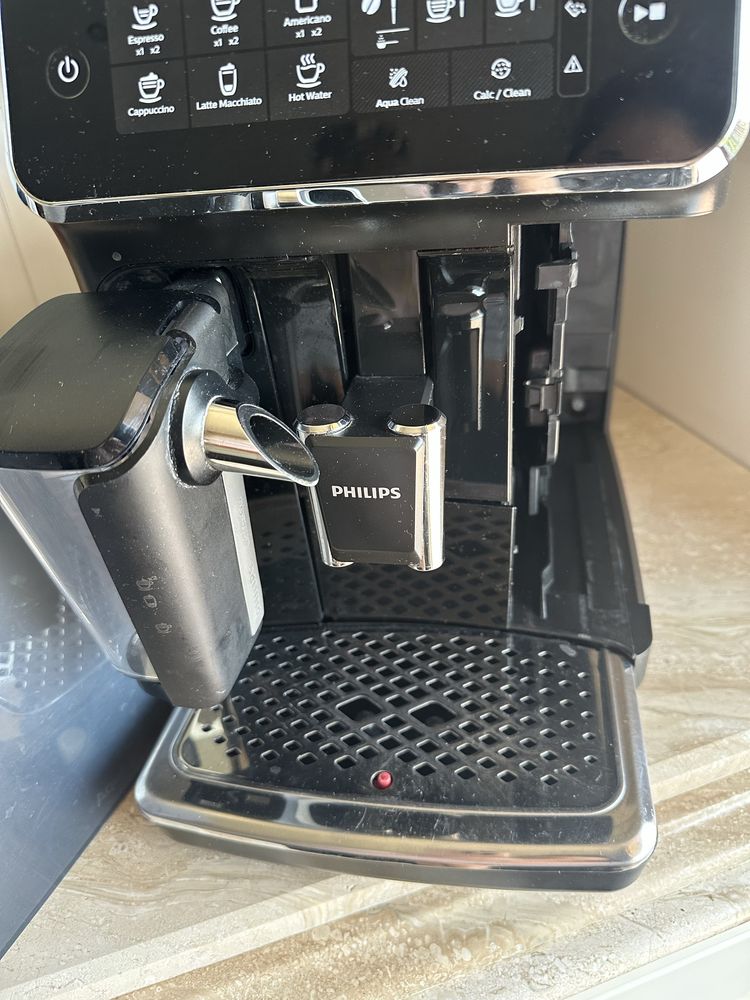 Кафемашина Philips Филипс серия 3200