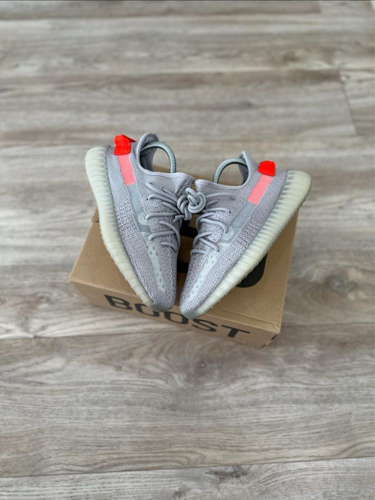 Adidas Yeezy Boost 350 V2 Tail Light