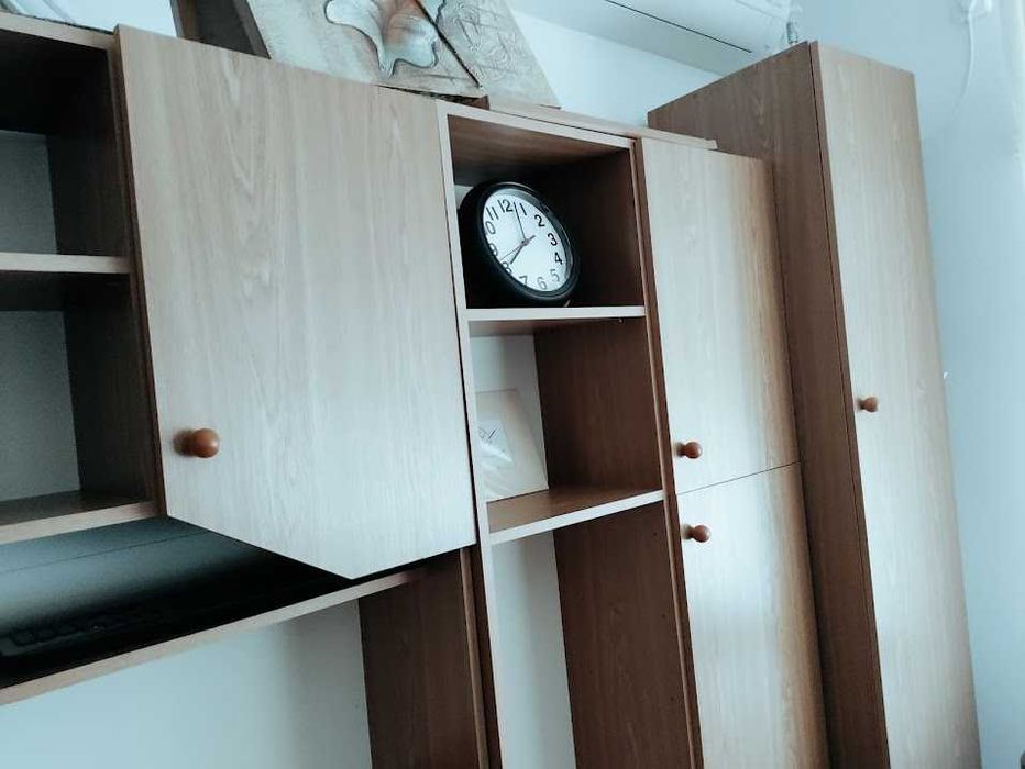 Vând mobilă tineret, ideala pentru cameră de copil sau dormitor mic.