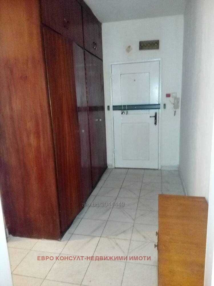 Дава се под наем Двустаен апартамент в София, Стрелбище - 74 кв.м за 550 € - Снимка #12