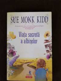 Carte: Viata secreta a albinelor de Sue Monk Kidd