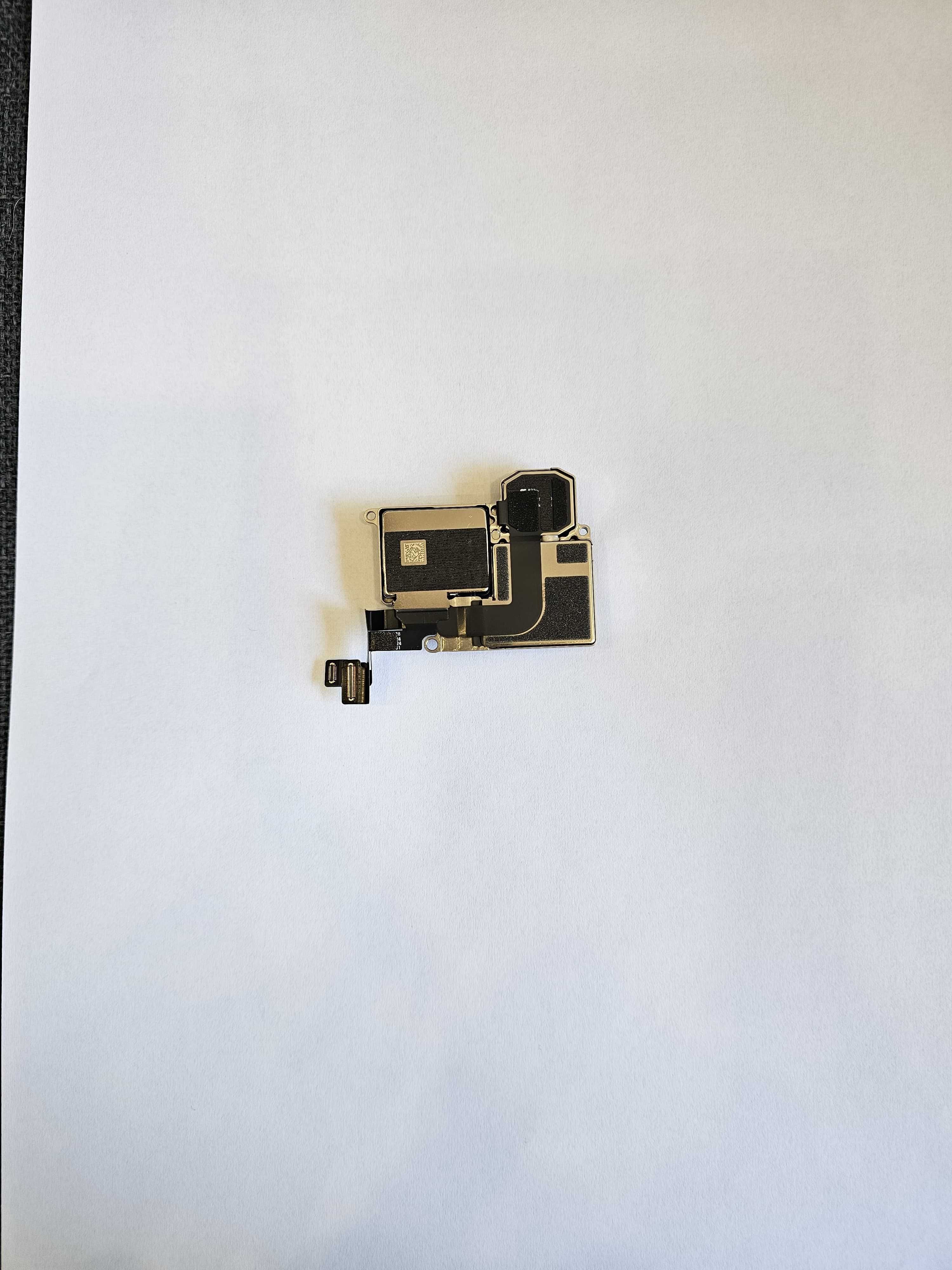 Camera iPhone 16 Pro Max Spate Originala
