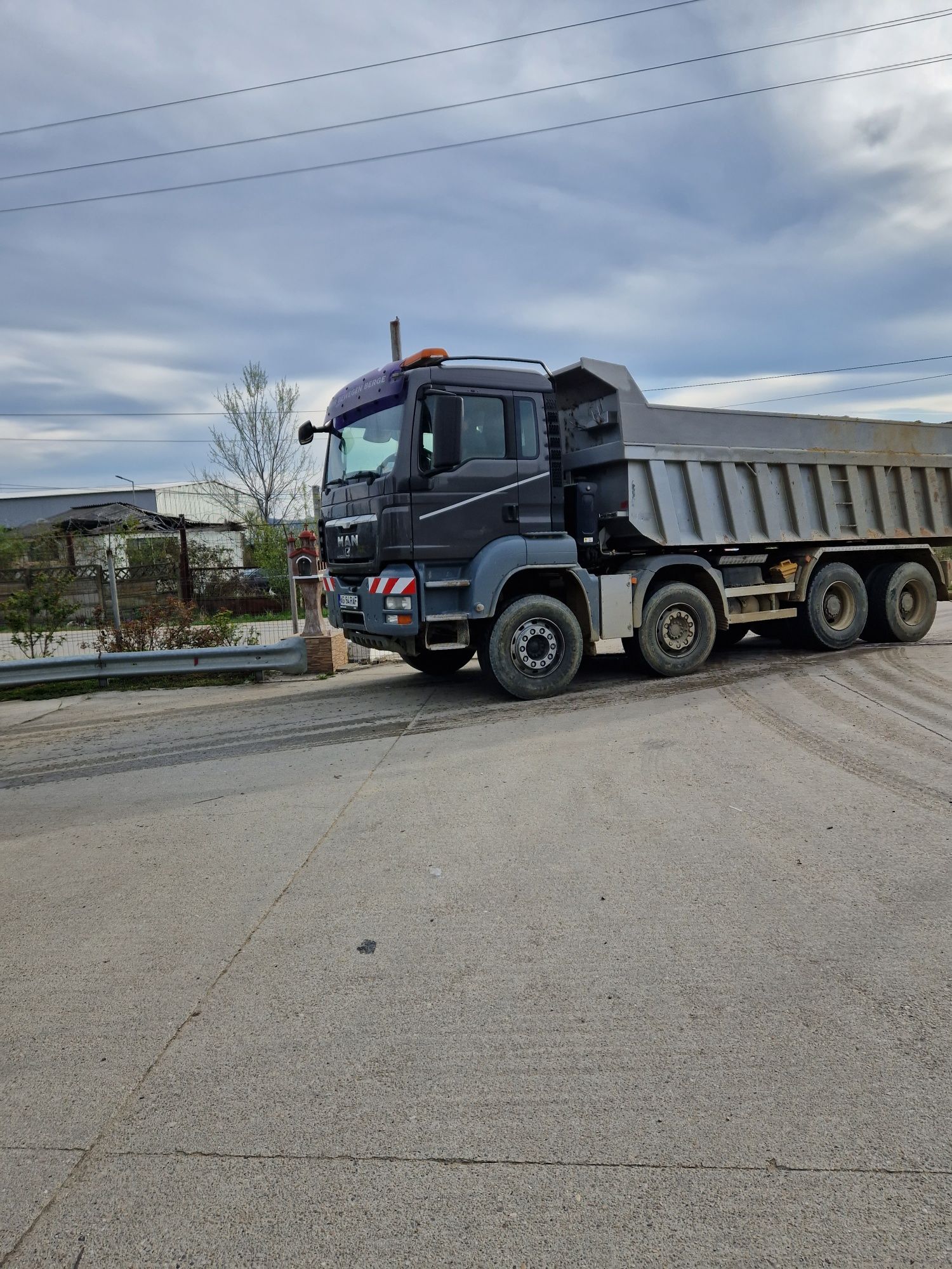 MAN TGS 8x4 Basculantă, 480 CP, Confort Max cu BORDMATIC și Climatroni