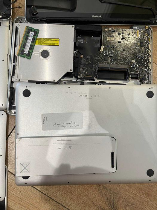 Macbook - за части