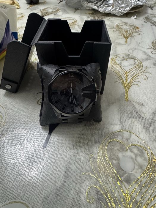 Ceas diesel barbatesc