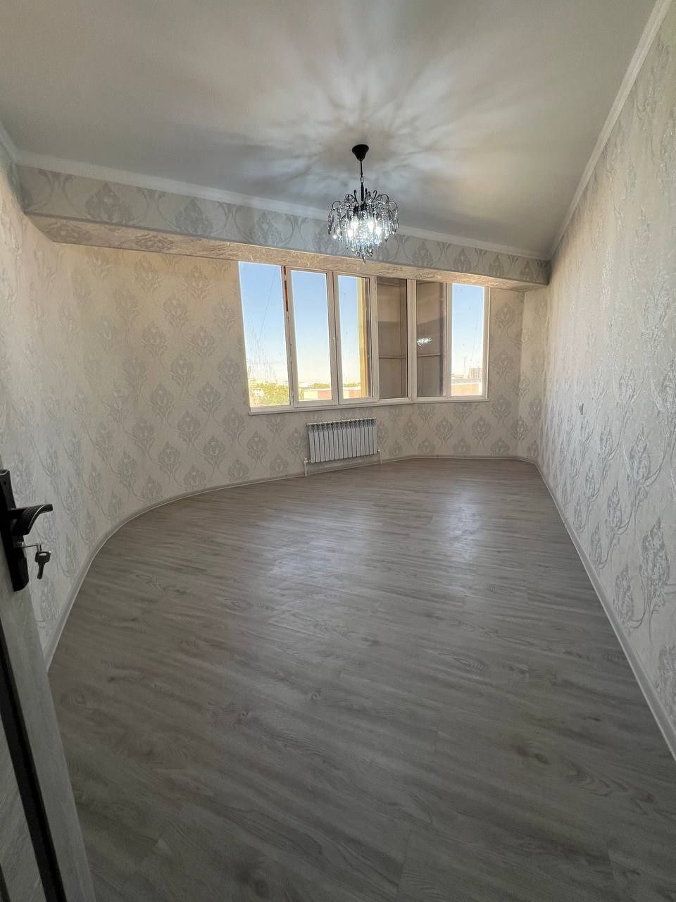 Yangi uy hech kim turmagan Maktab boģcha domni pastida