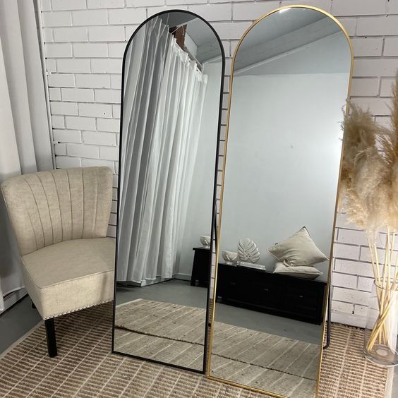 xona uchun oyna tumbali