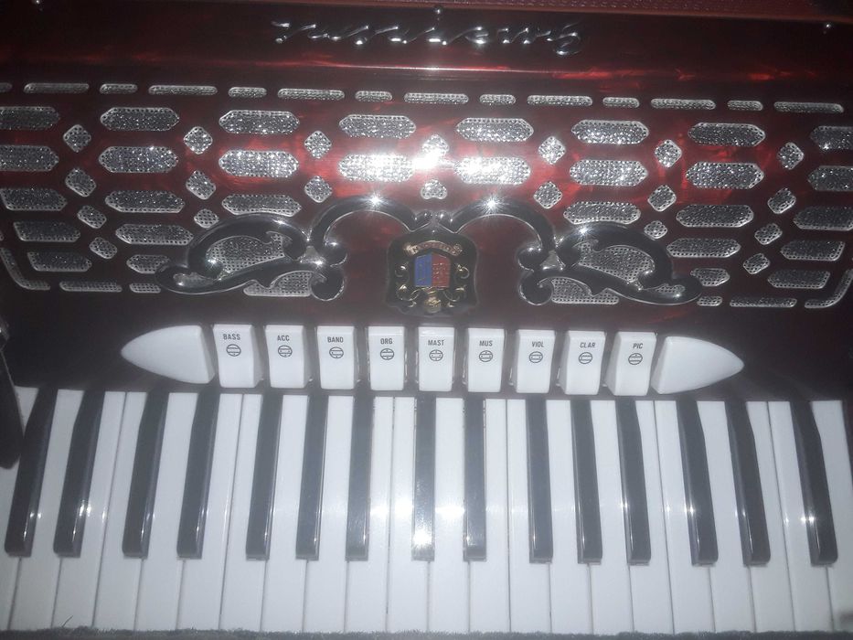 vand acordeon guerrini original cu piccolo