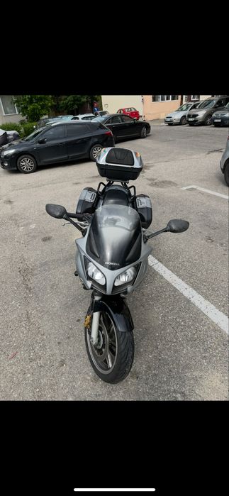 Honda CBF 1000 .