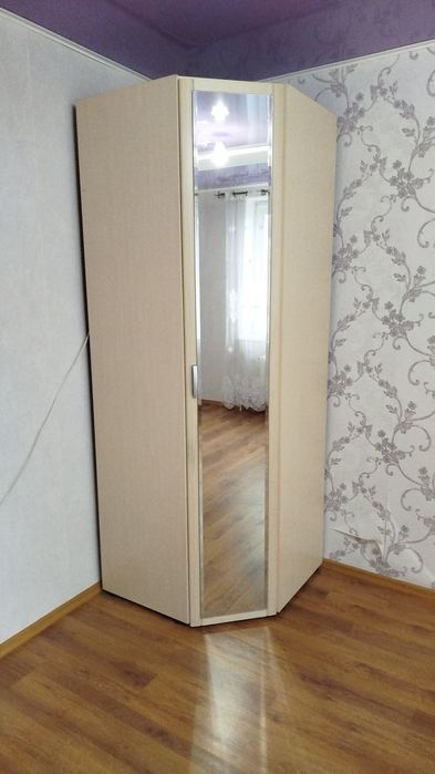 продам шкаф  в отличном состоянии