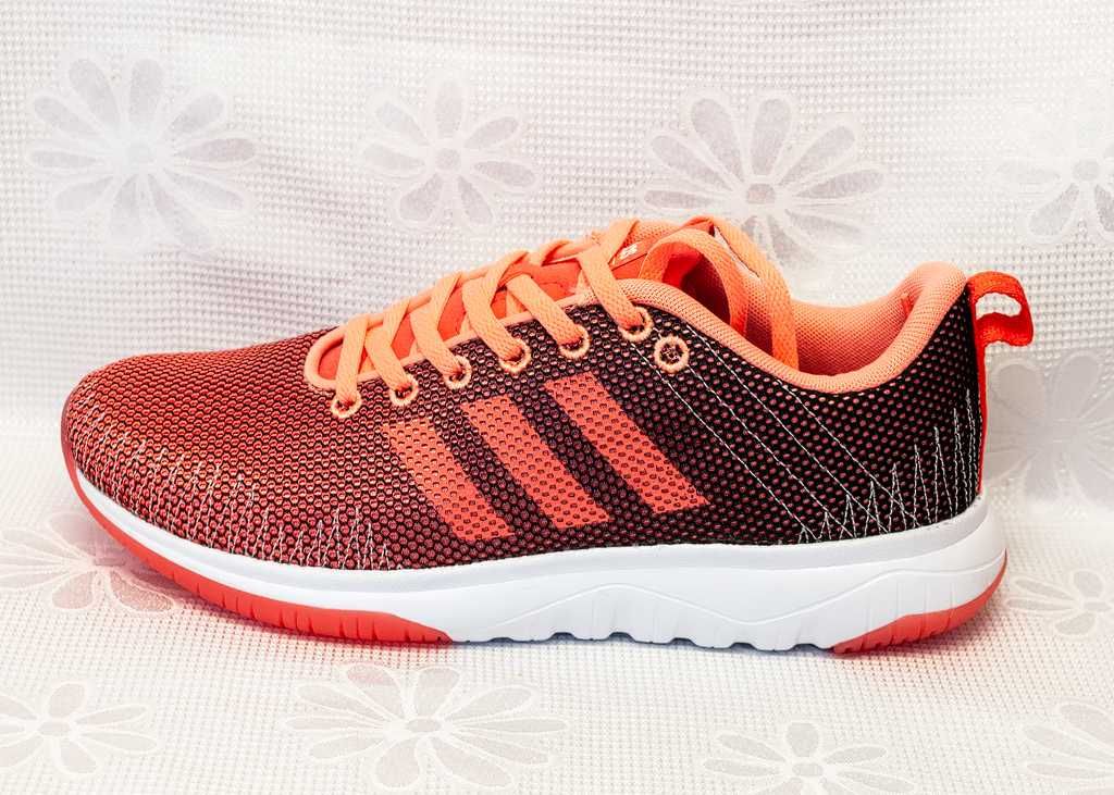 Дамски маратонки Adidas номер 38