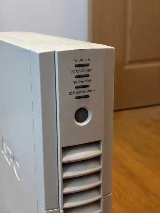 UPS APC Back RS 1000 VA si 800, defecti