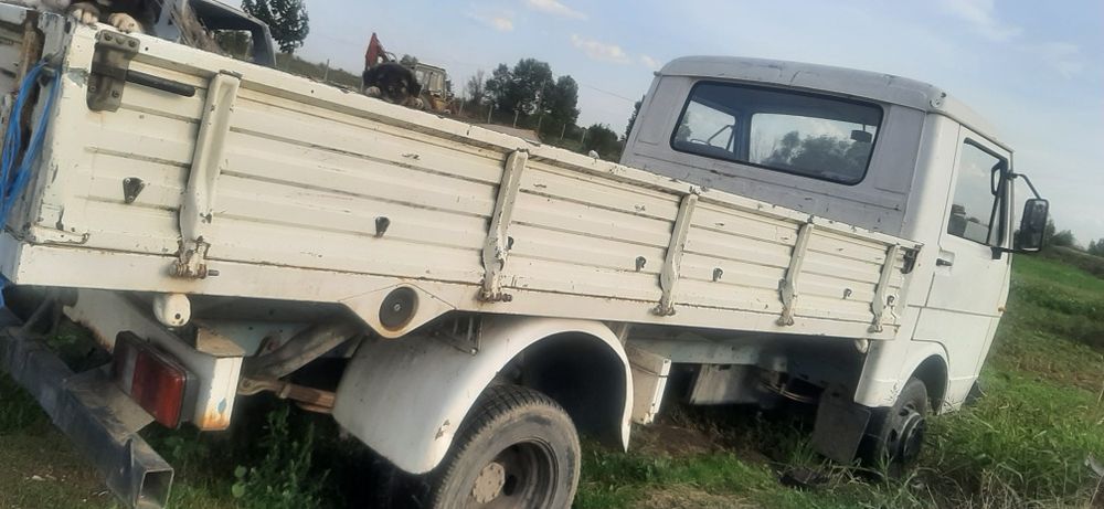 Vand LT 40 la un pret decent