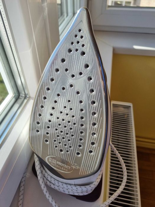 Fier de calcat Tefal Anti-Calc Ultimate