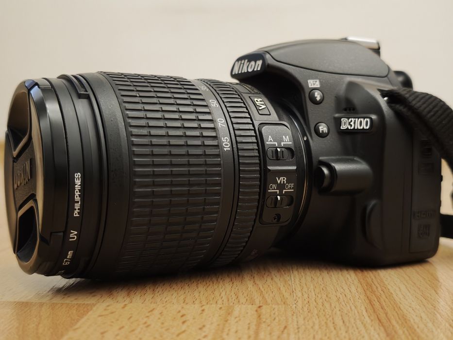Nikon D3100 + обектив Nikkor 18-105