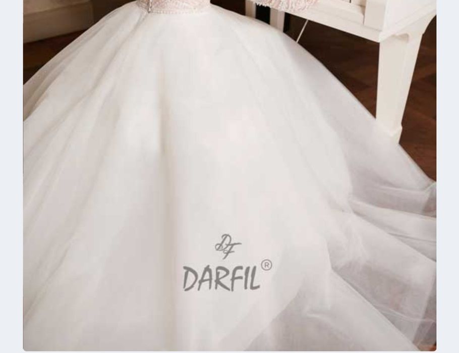 Rochie mireasa noua, nepurtata (castigata)