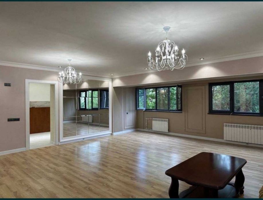 Продаётся квартира Ц12 рядом Анхор локоматив парк 4ком ремонтом 2 етаж