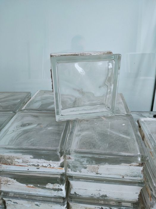 Cărămidă din sticlă