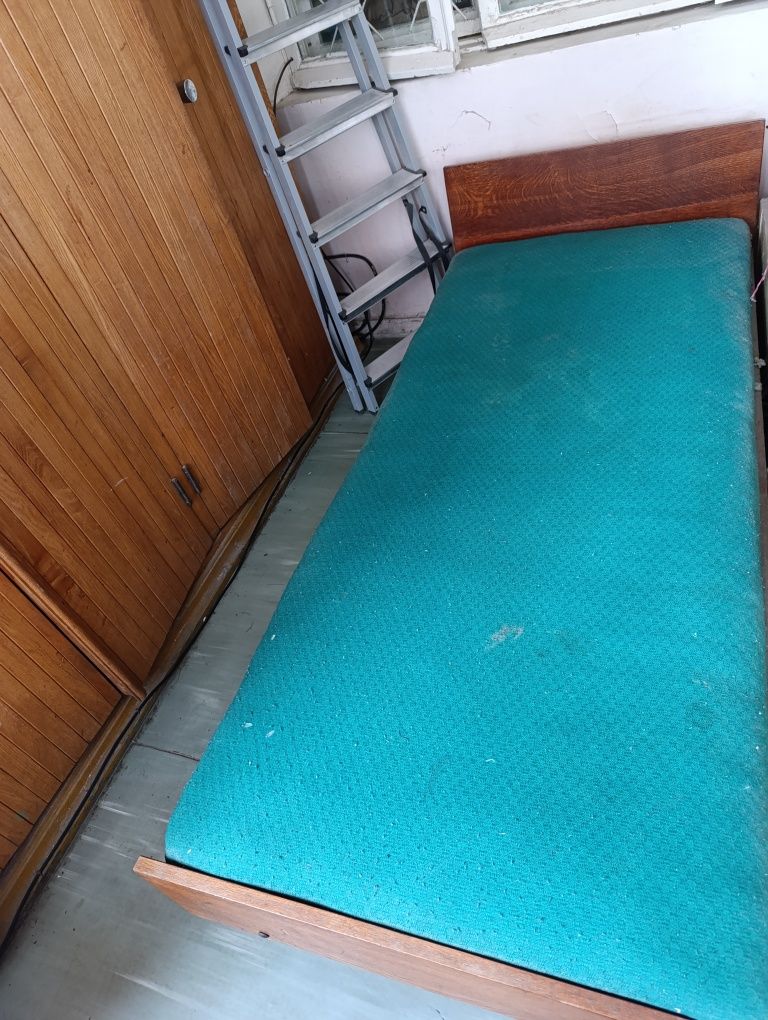 Скидка! Срочно!Продам два дивана и кровать,цена за всё