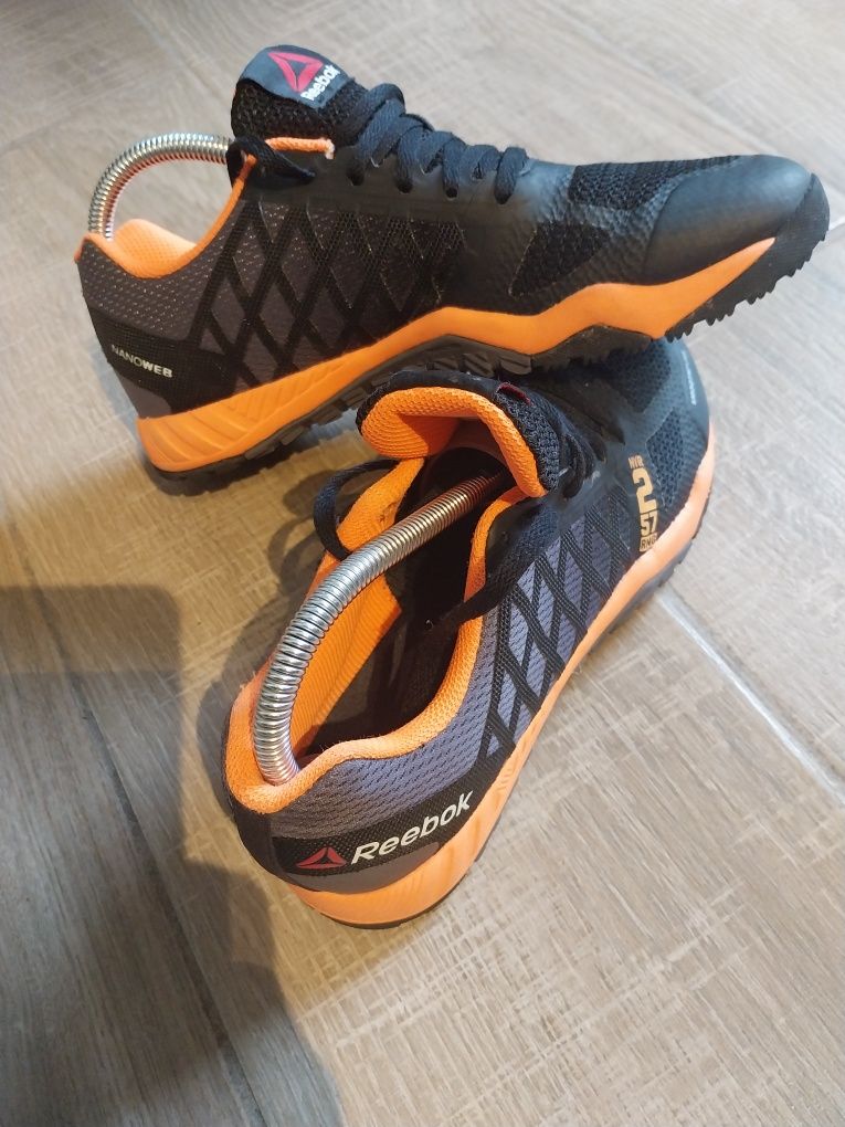 Adidasi Reebok treking marime 38