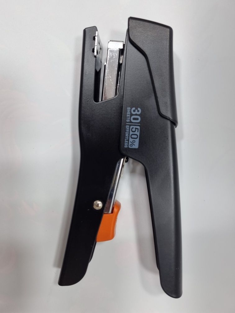 Stapler 0346   vs   0358   deli