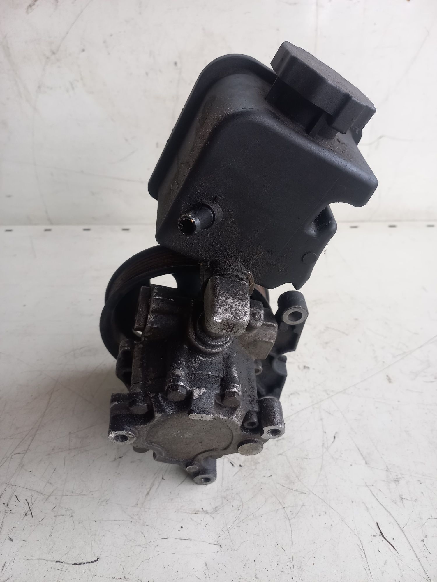 Хидравлична помпа ML350 W163
