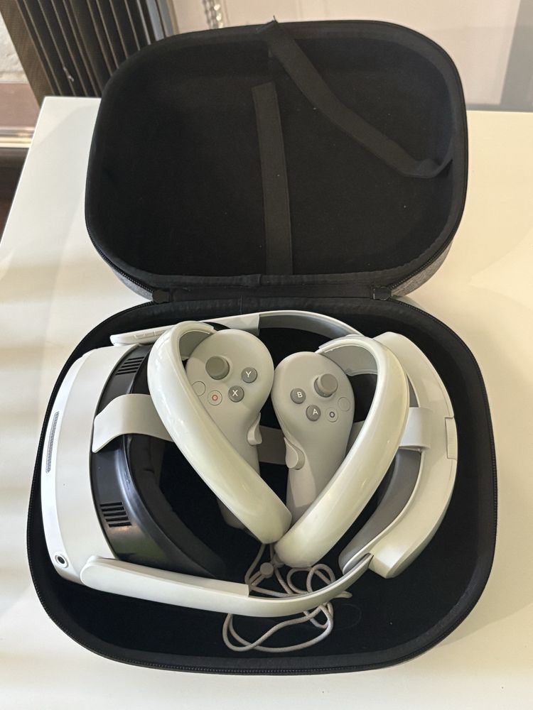 PICO 4 VR Headset