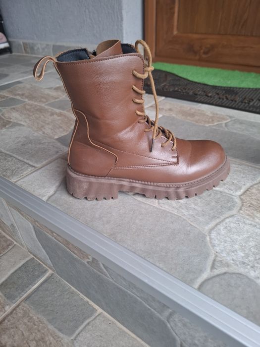 Дамски боти от Red Lips