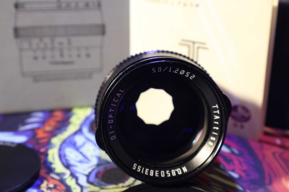 Obiectiv TTArtisan 50mm F1.2 - Canon EOS-M