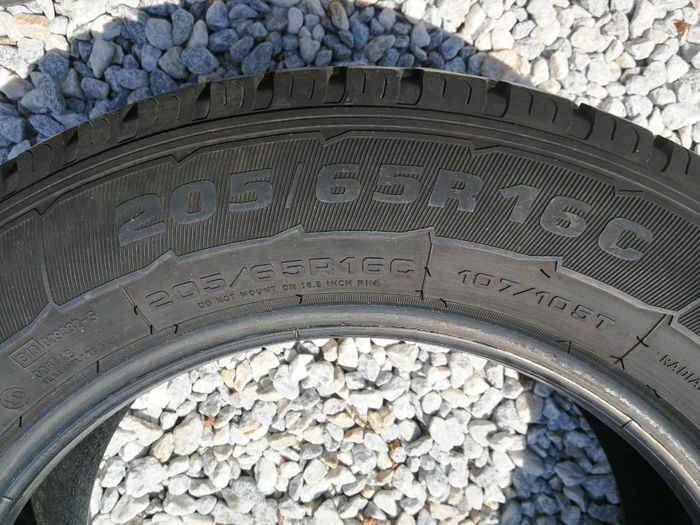 2 летни бусови гуми R16C 205/65 Goodyear Marathon 107/105T