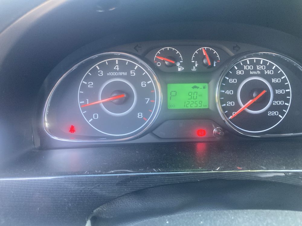 Продаётся автомобиль жентра своя