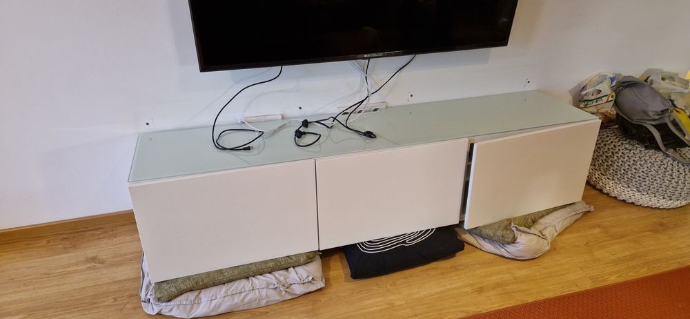 Comoda TV IKEA Besta 180 x 42 cm