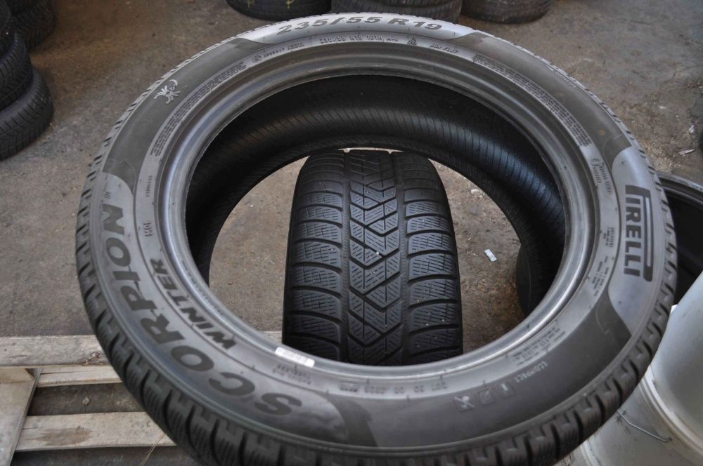 SET 2 Anvelope Iarna 235/55 R19 PIRELLI Scorpion Winter 101H - Runflat