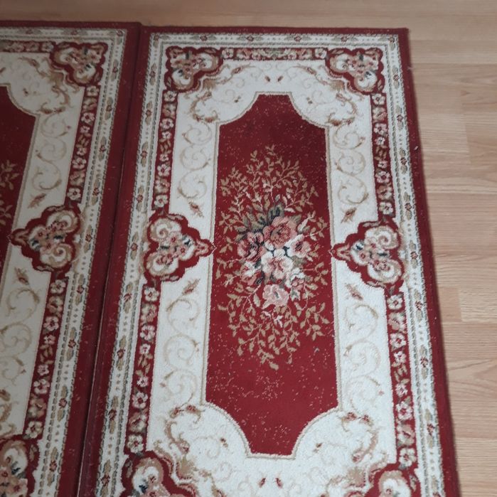 Set de 4 covor din lana pura100%, tot setul la 1200 lei