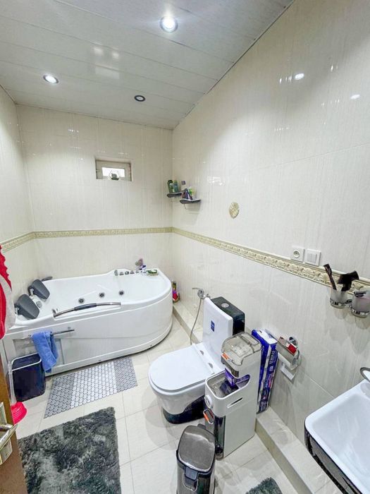 Продам дом на Циалковского, Мирзо Улугбек, 4.1 сотки, 6 комнат, 300м2