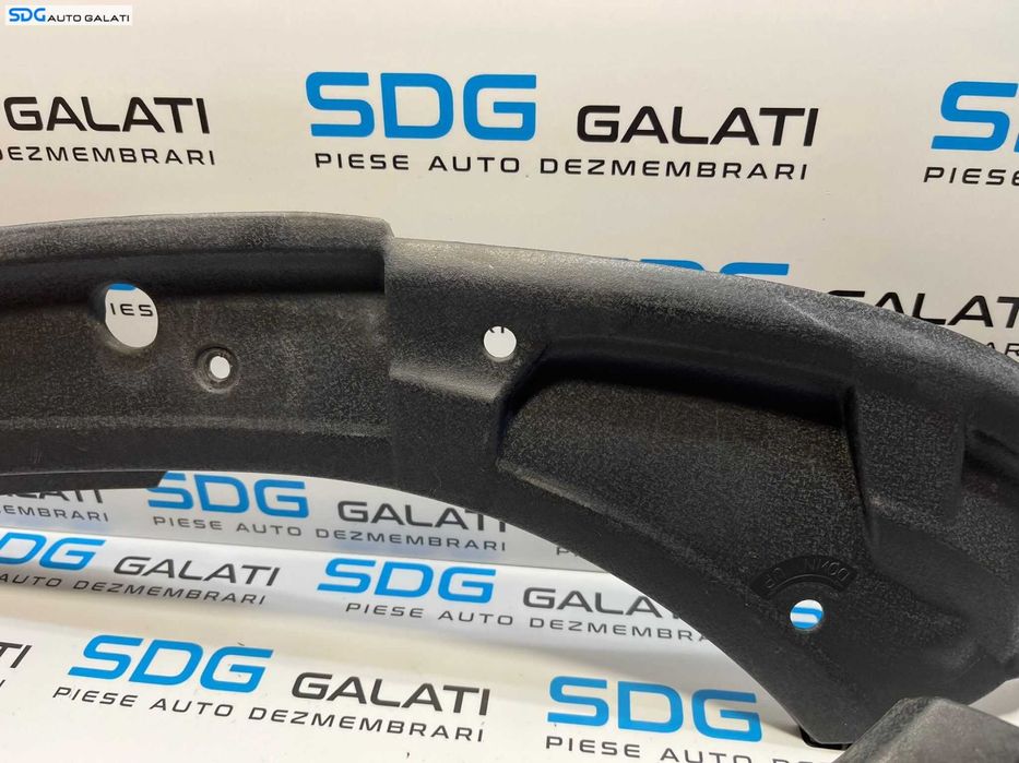 Set Capace Ornamente Plastic Tragher Trager Bara Spoiler Fata Audi TT 8N 1998 - 2006 Cod 8N0860441E 8N0860442E