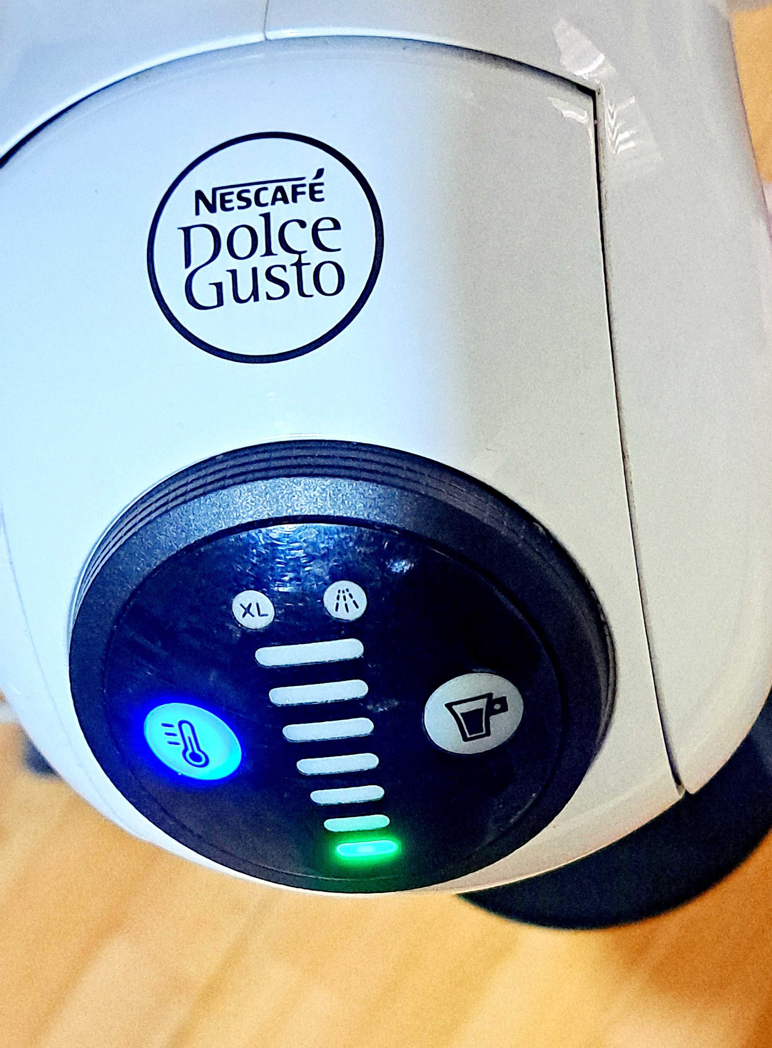 Кафемашина Dolce Gusto-  работи,за части.