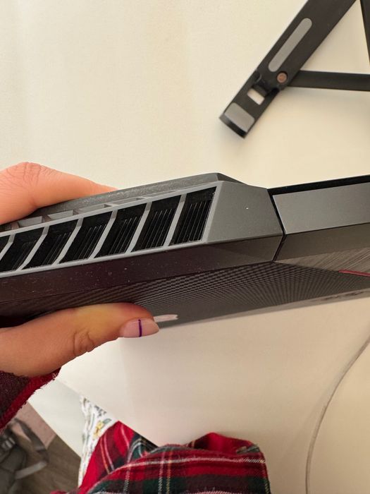HP OMEN 15, i7-9750H, GTX 1660 Ti 6GB, 16GB RAM, 1TB SSD