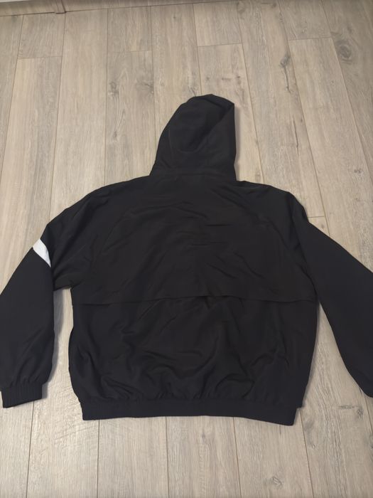 geacă subțire Nike (windbreaker)