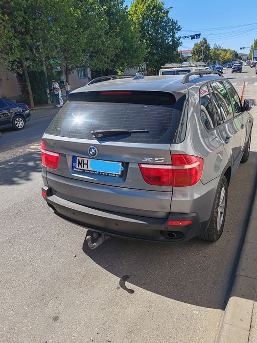 BMW X5 an 2009 vând său schimb