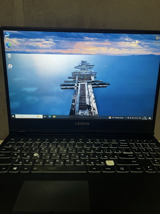 Игровой ноутбук Lenovo