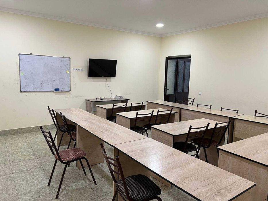 Тайлок туман марказида ишлаб турган фаолияти мавжуд бино сотилади .