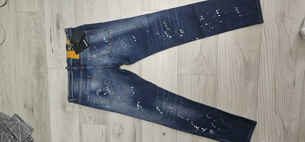 Vand Blugi Dsq mărimea 52